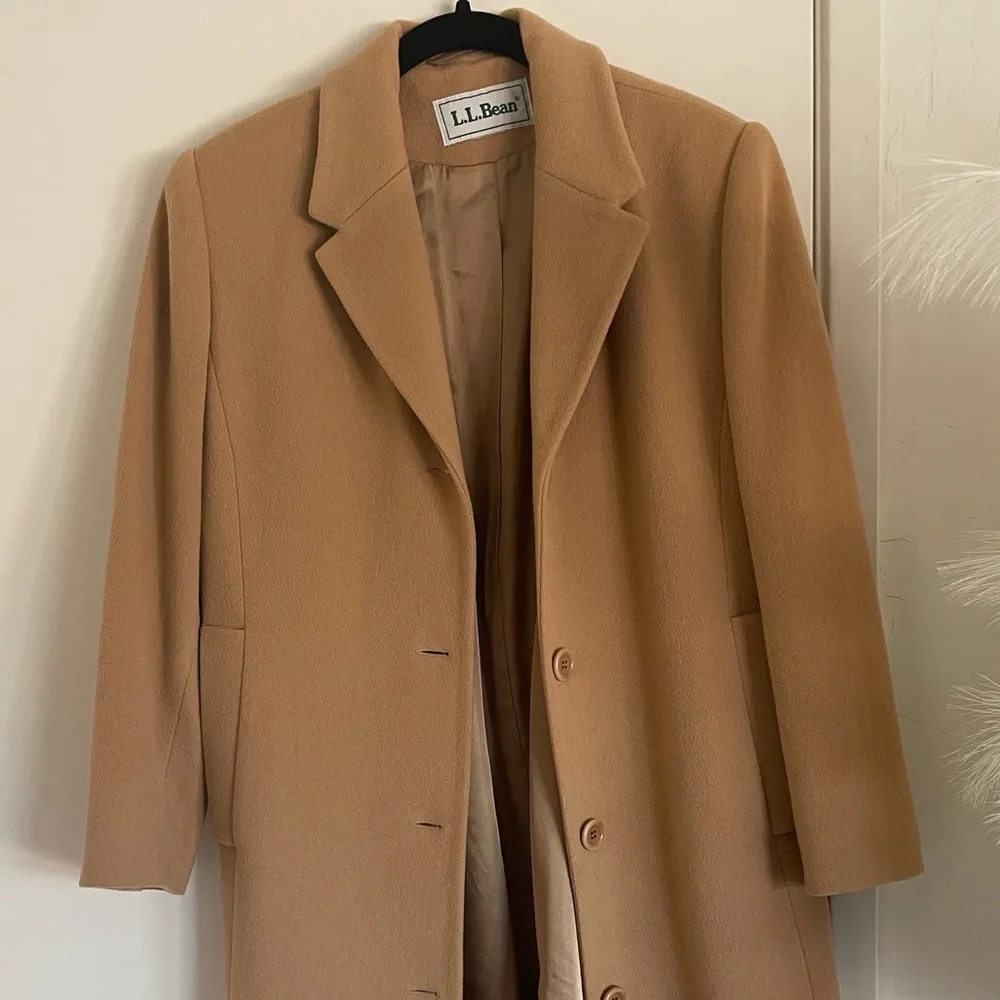 π SOLD π L.L. Bean - Vintage Tan Coat - Picture 4 of 9